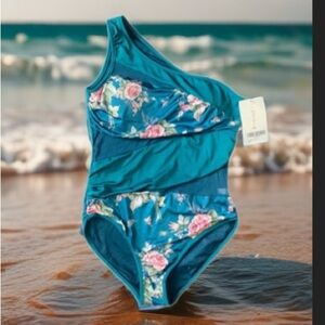 Women’s One shoulder swimsuit